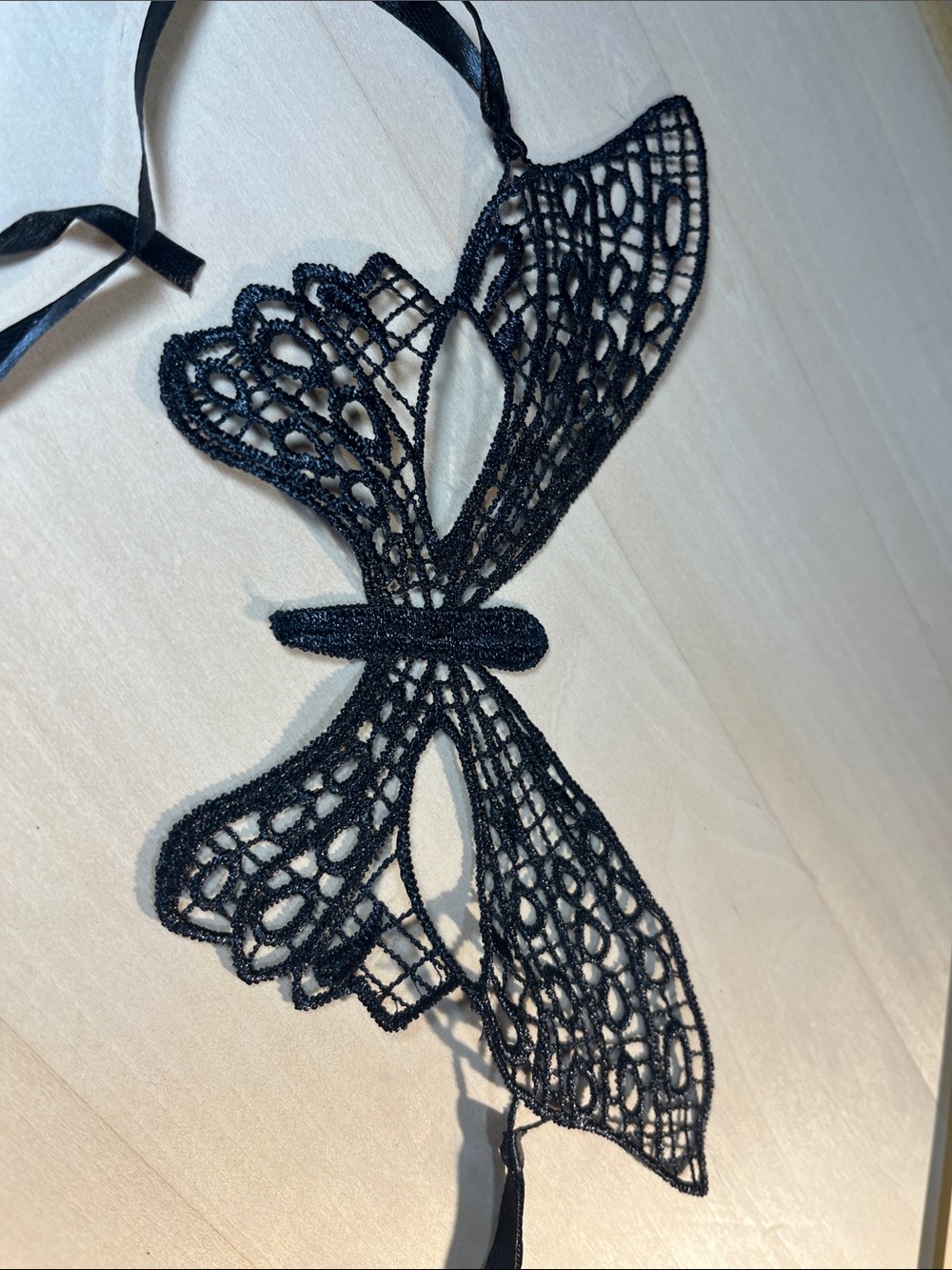 Black Lace Style Butterfly Mask - Women's Accessory